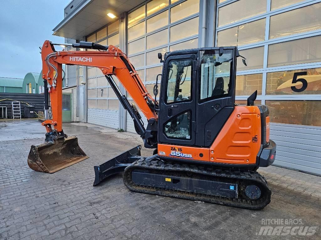 Hitachi ZX65USB-6 Mini Escavadoras <7t