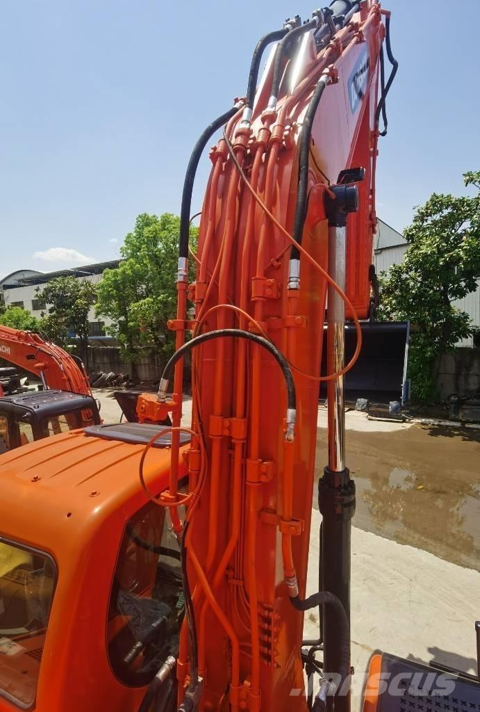Doosan DX 225 LC Escavadoras de rastos