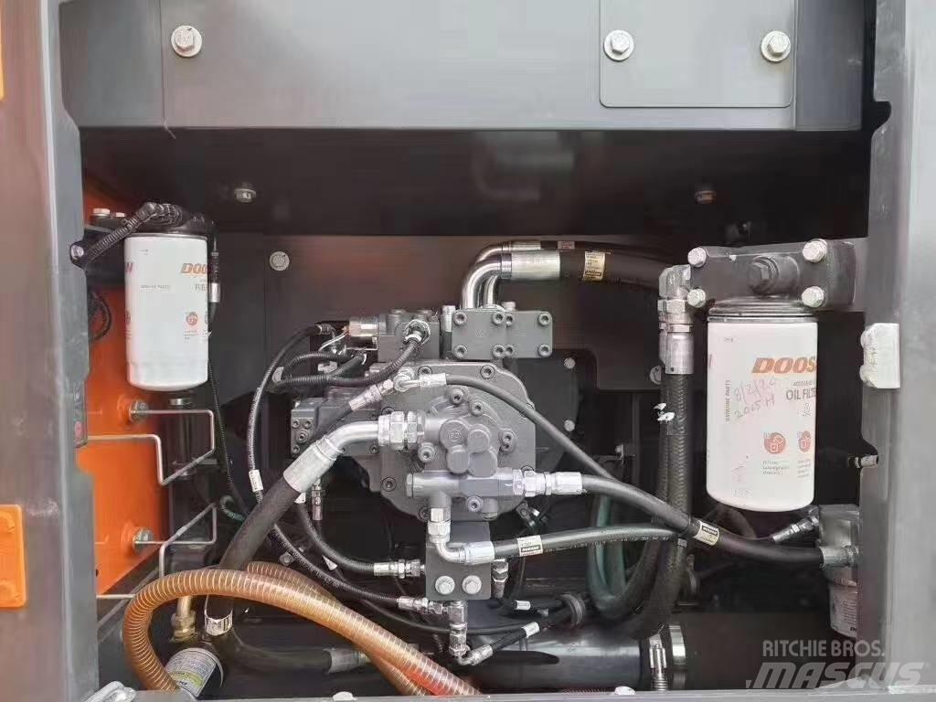 Doosan DX 225 LC Escavadoras de rastos