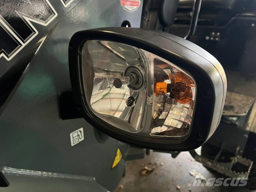 GiANT G 2500 HD Mini carregadoras