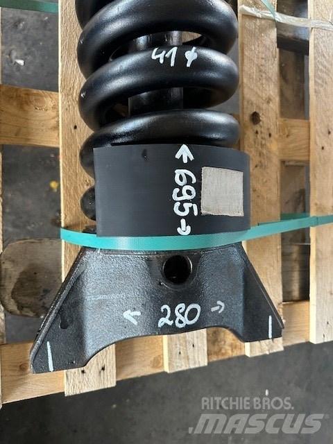 Doosan NAPINACZ Rastos, correntes e material rodante