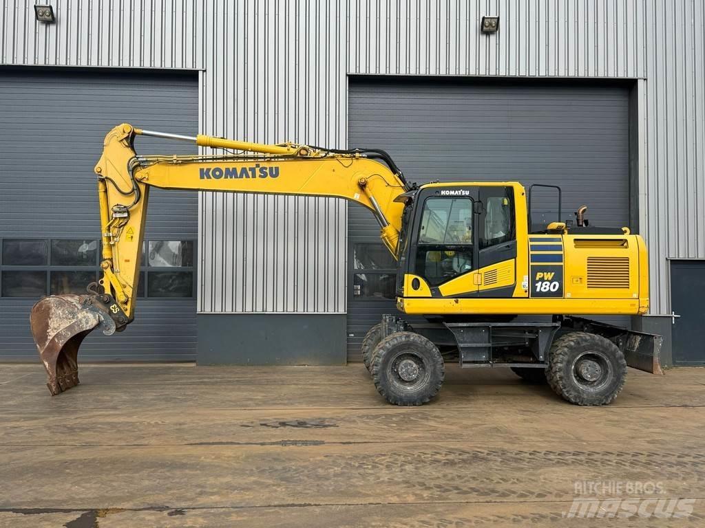 Komatsu PW180-11 Escavadoras de rodas
