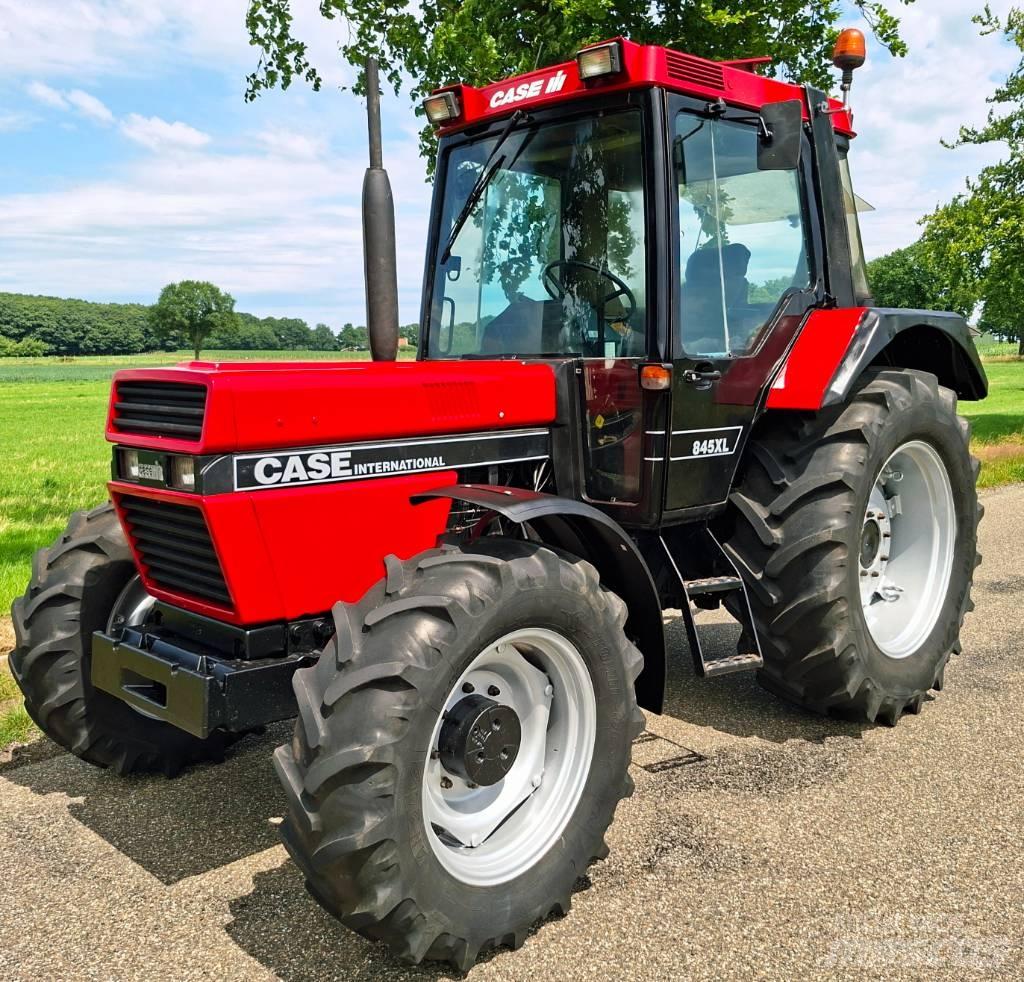 Case IH 845 xl Tratores Agrícolas usados