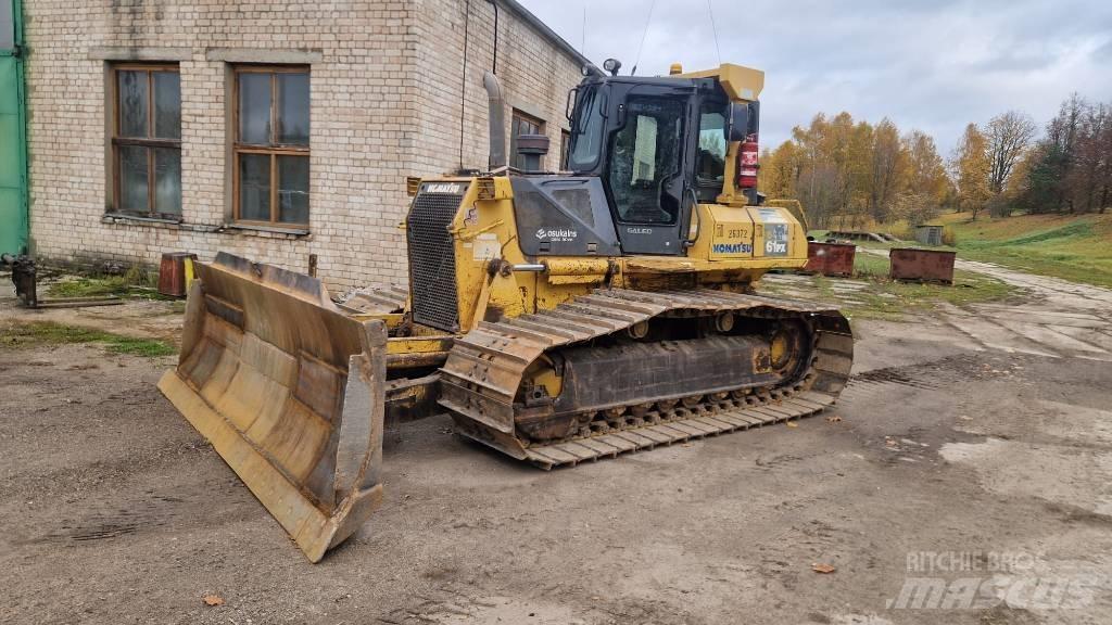 Komatsu D 61 PX-15 Dozers - Tratores rastos
