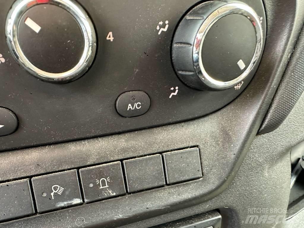 Iveco Daily 35-140 Camiões de caixa fechada