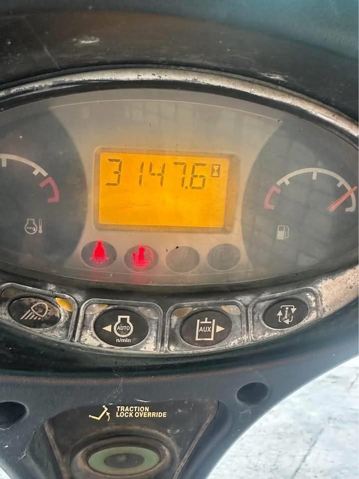 Bobcat T 590 Carregadoras de direcção deslizante