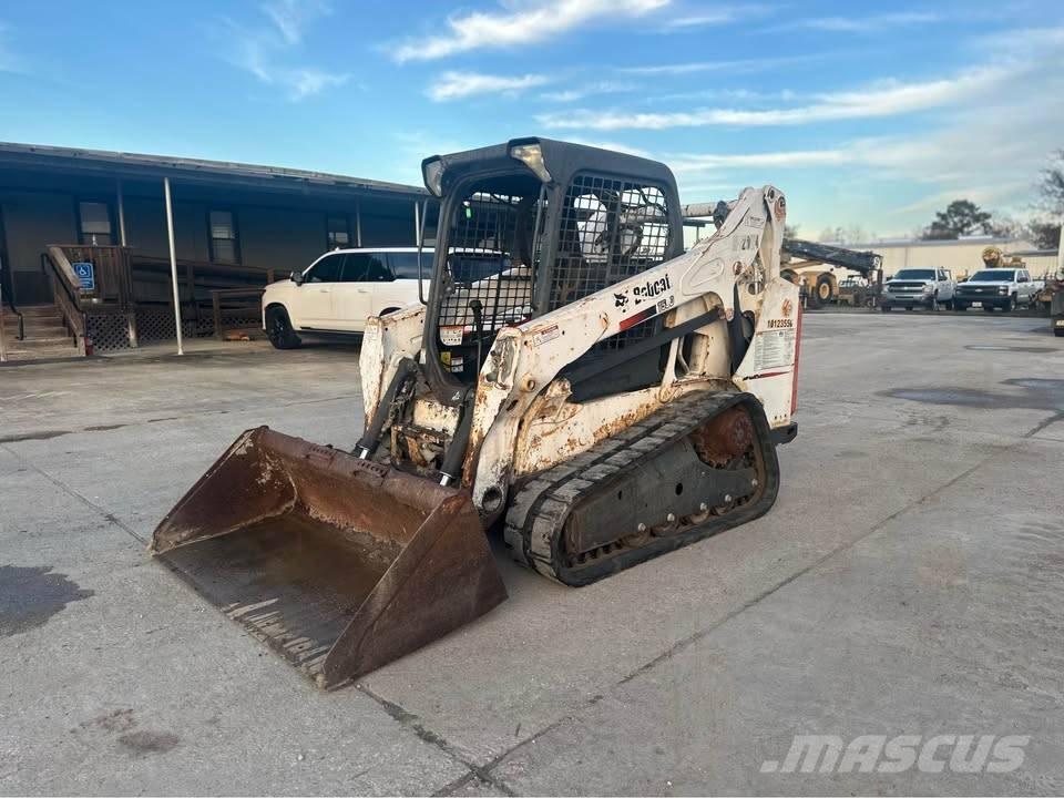 Bobcat T 590 Carregadoras de direcção deslizante