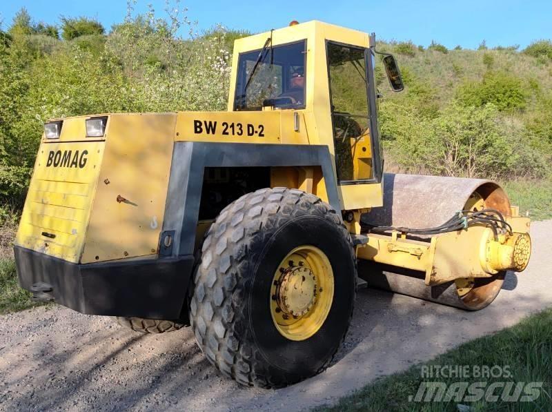 Bomag BW 213 Cilindros Compactadores monocilíndricos