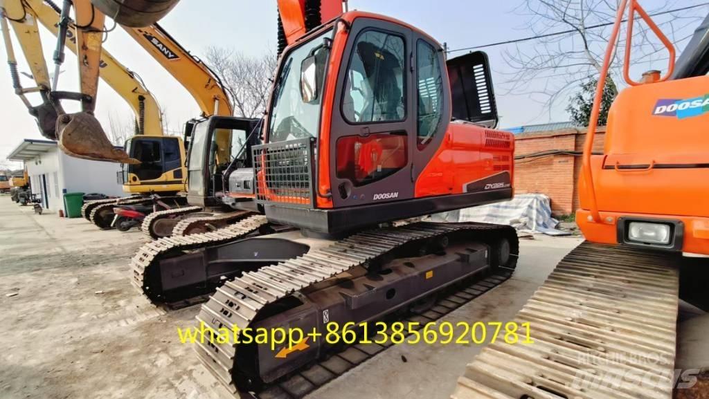 Doosan DX 225 Escavadoras de rastos