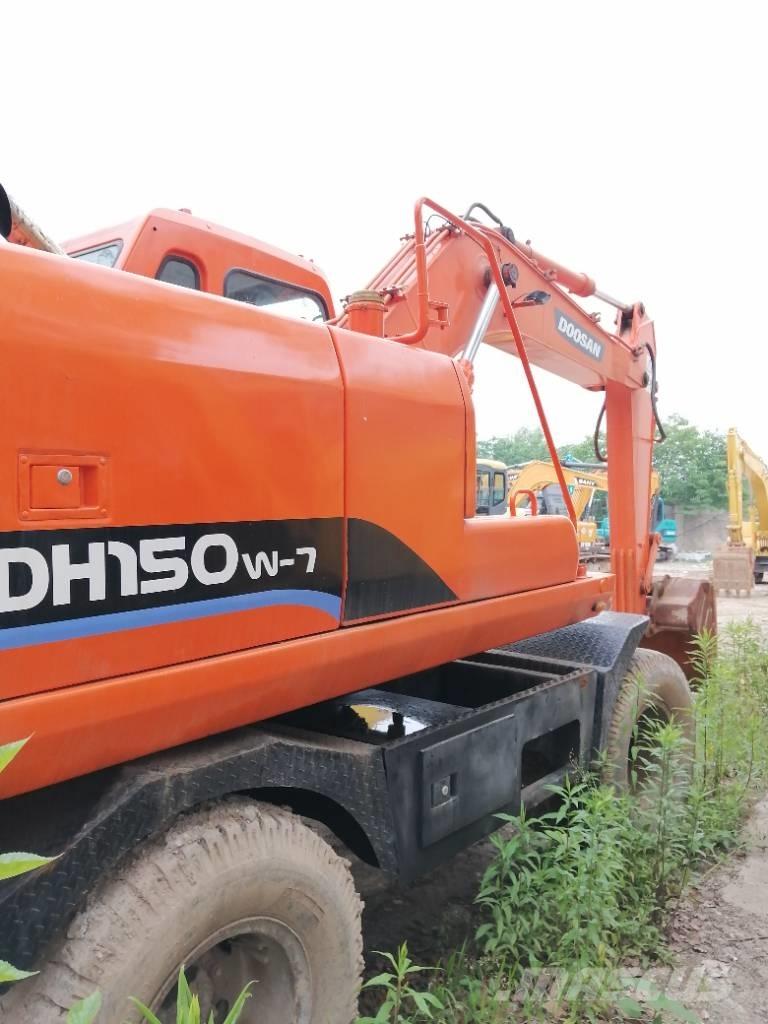 Doosan DH 150 W-7 Escavadoras de rastos