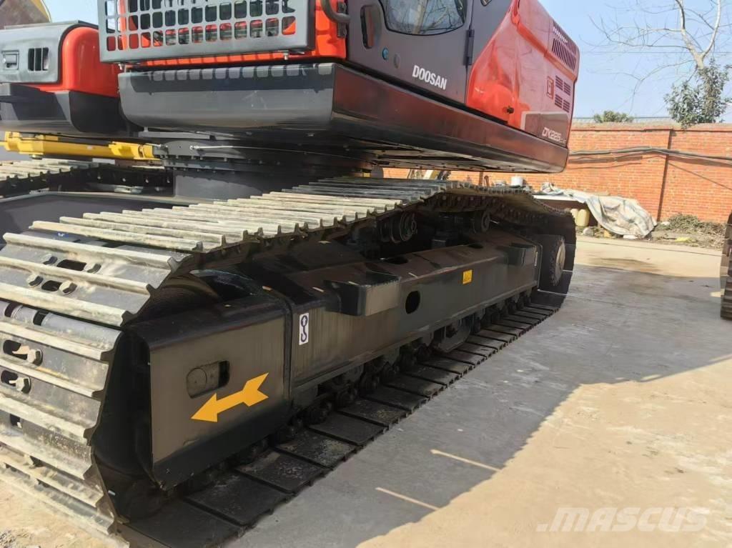 Doosan DX225LC-9C Escavadoras de rastos