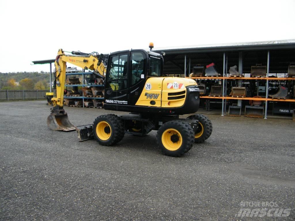 Yanmar B95W Escavadoras de rodas