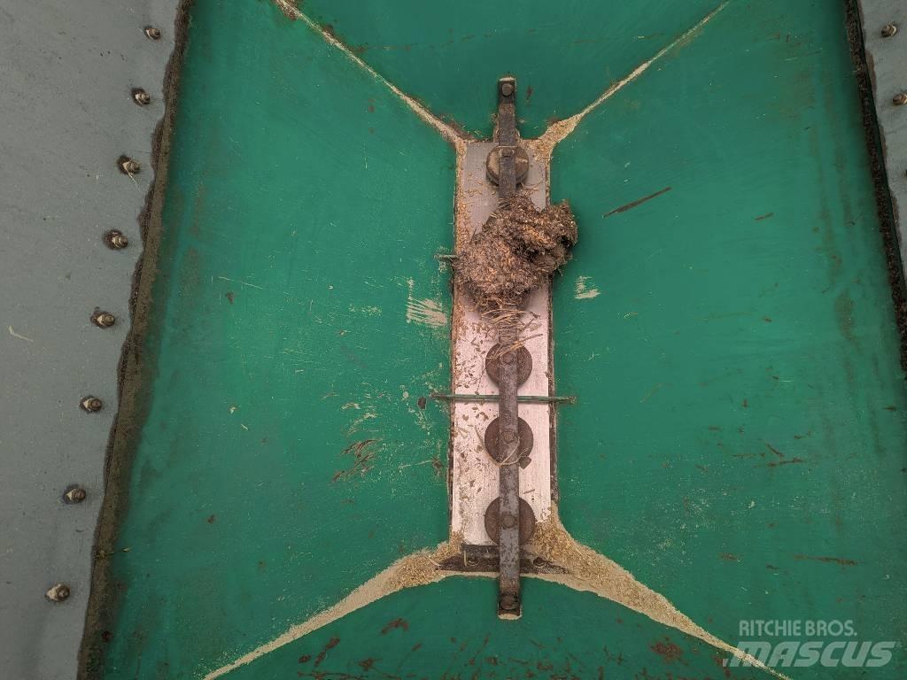 KORTE 700 S2 Outra maquinaria e acessórios para gado