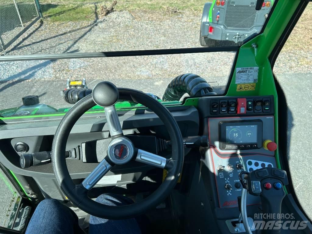 Avant E 527 Med  hytt Carregadoras de direcção deslizante
