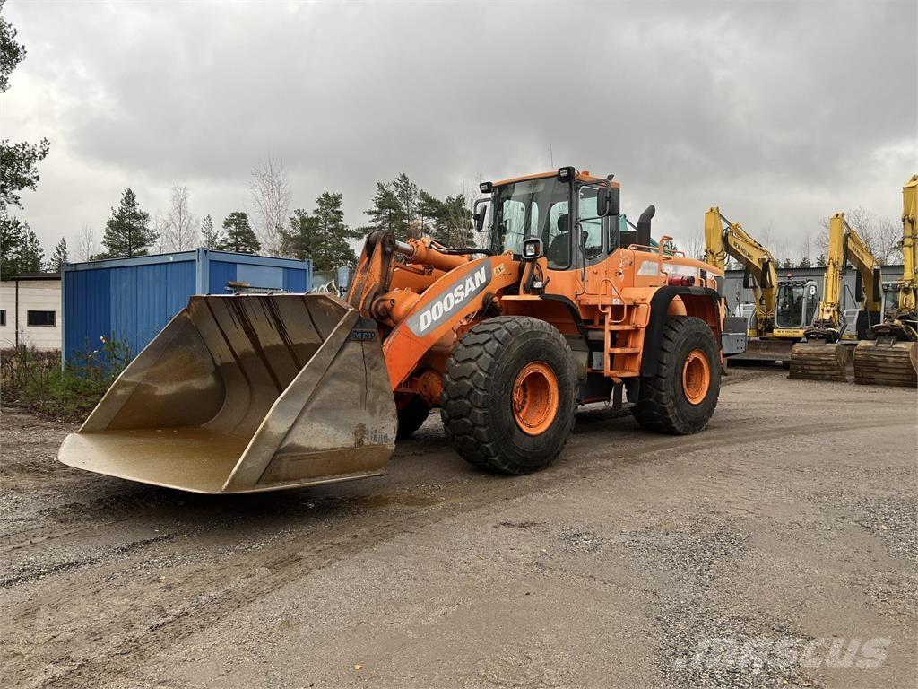 Doosan DL450 Pás carregadoras de rodas