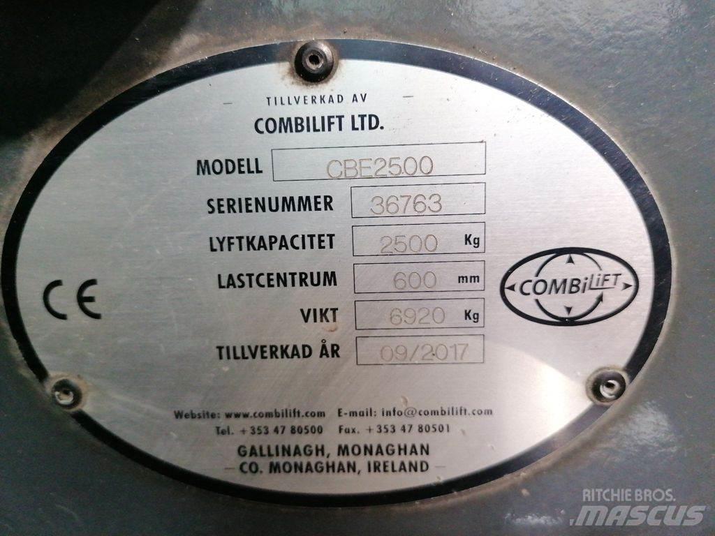 Combilift CBE2500 Carregadores laterais
