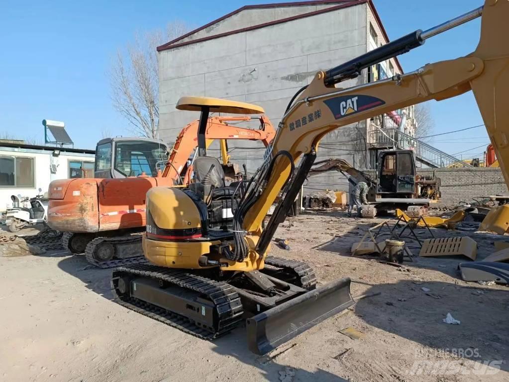 CAT 303 CR Mini Escavadoras <7t