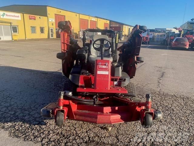 Toro 4000 Corta-Relvas Riders