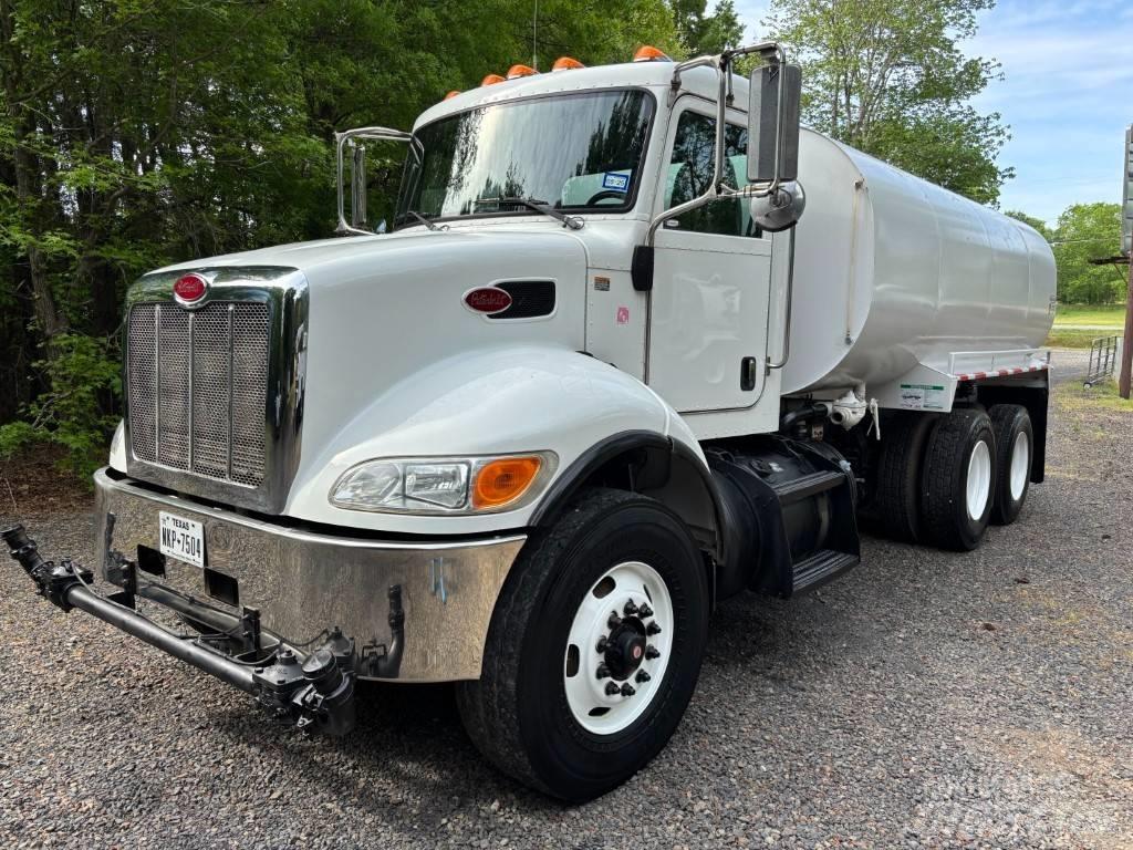 Peterbilt 348 Auto-tanques