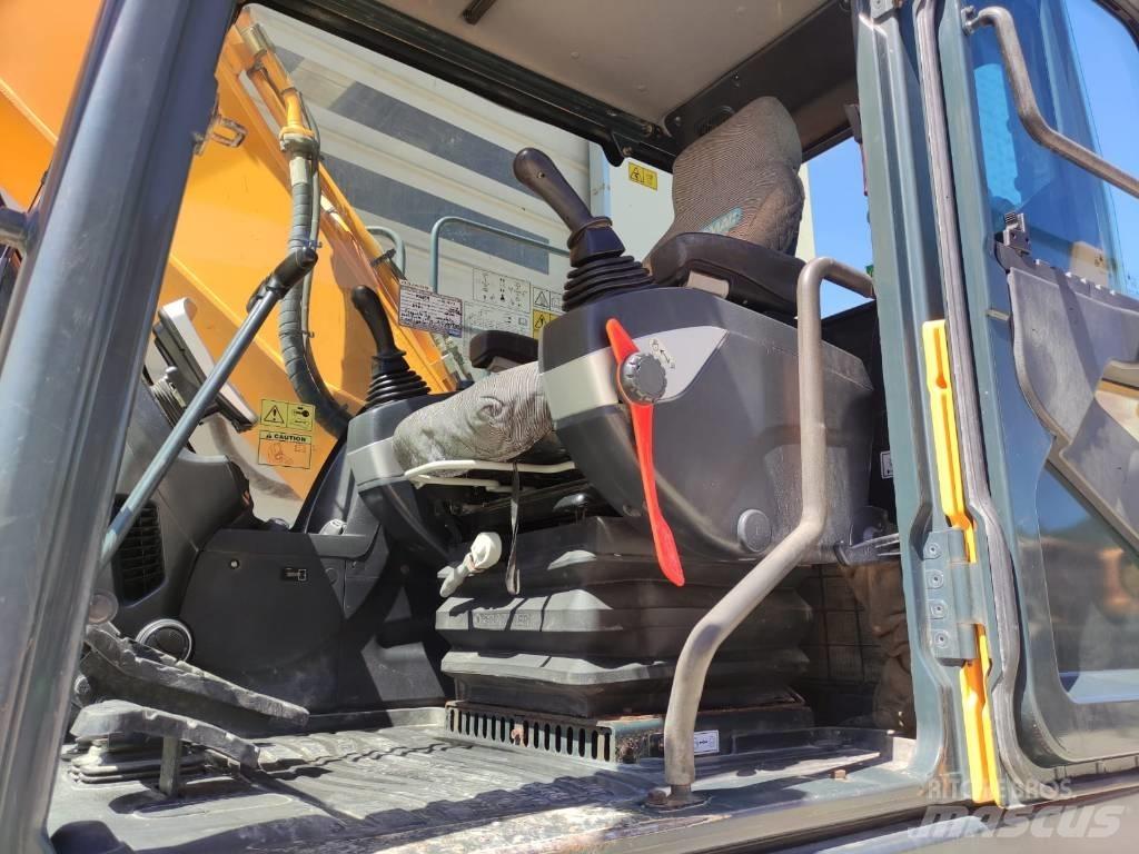Hyundai HX 220 Escavadoras de rastos