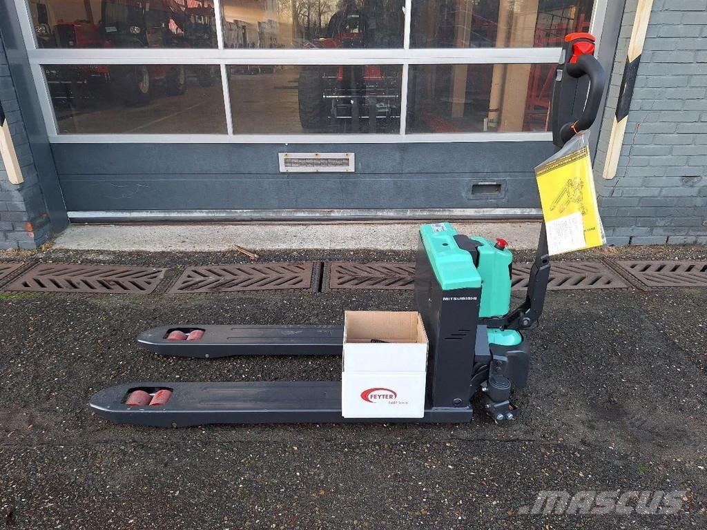 Mitsubishi PWL15 Porta palettes