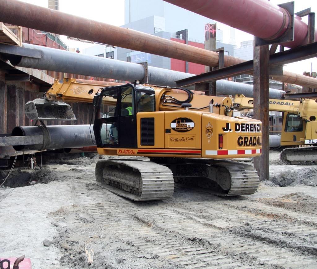 Gradall XL 5200 III Escavadoras especiais
