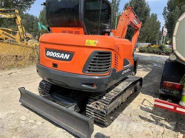 Doosan DX55 Mini Escavadoras <7t