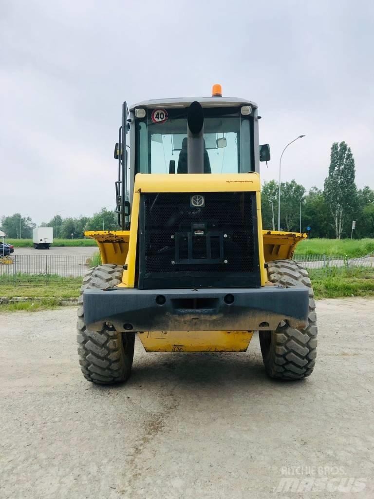 New Holland W 110 B Pás carregadoras de rodas