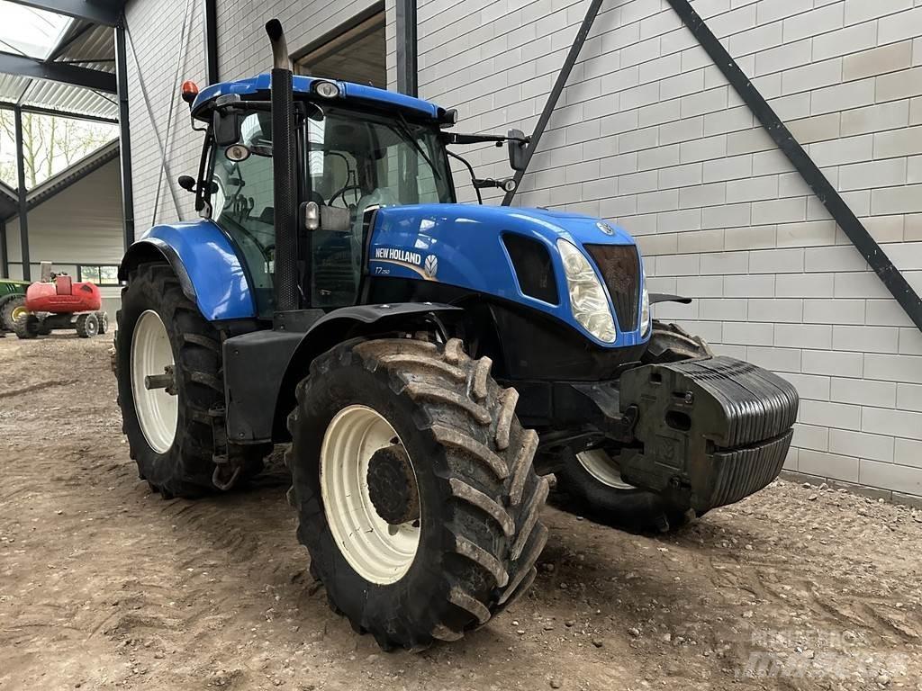 New Holland T7.250 Tratores Agrícolas usados