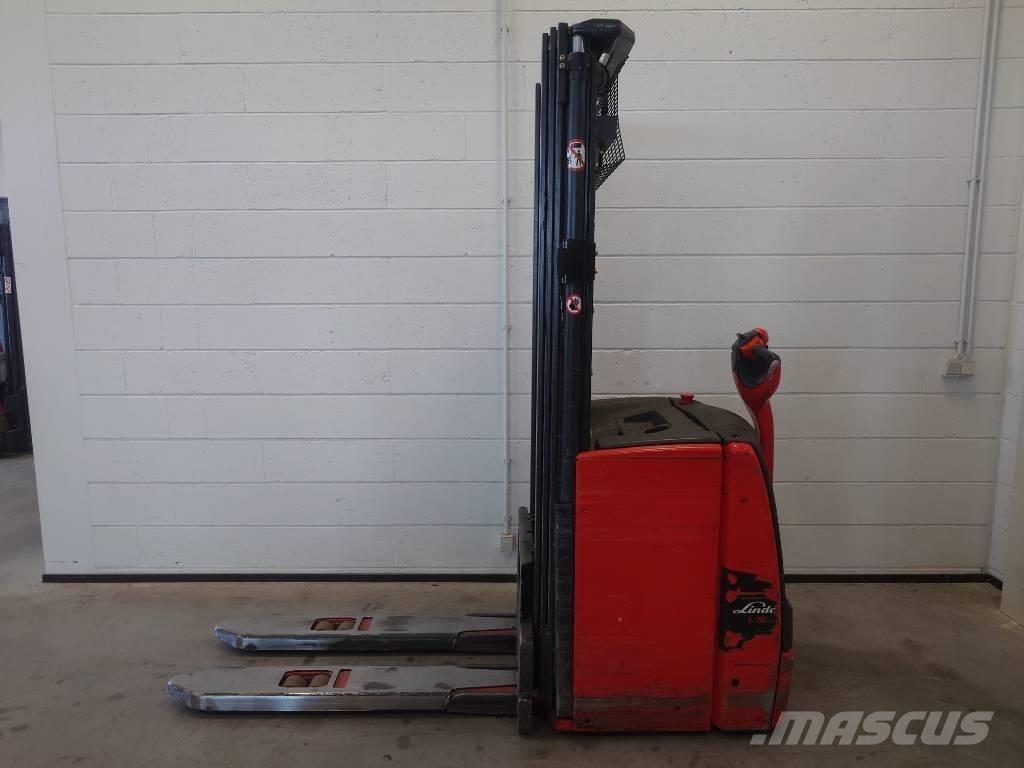 Linde L16/1173 Empilhador para operador externo