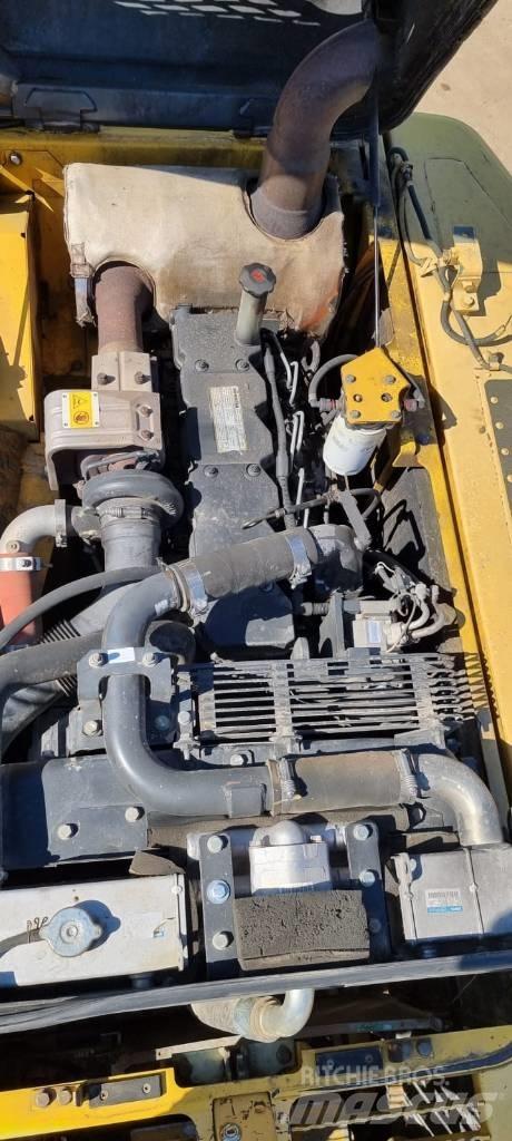 Komatsu PC 210-8 Escavadoras de rastos