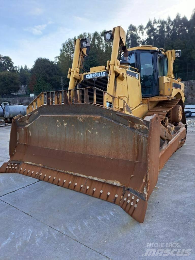 CAT D 8 T Dozers - Tratores rastos