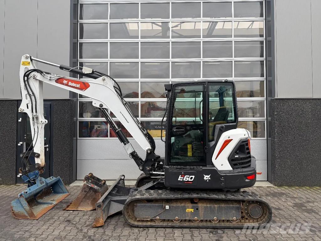 Bobcat E60 Mini Escavadoras <7t