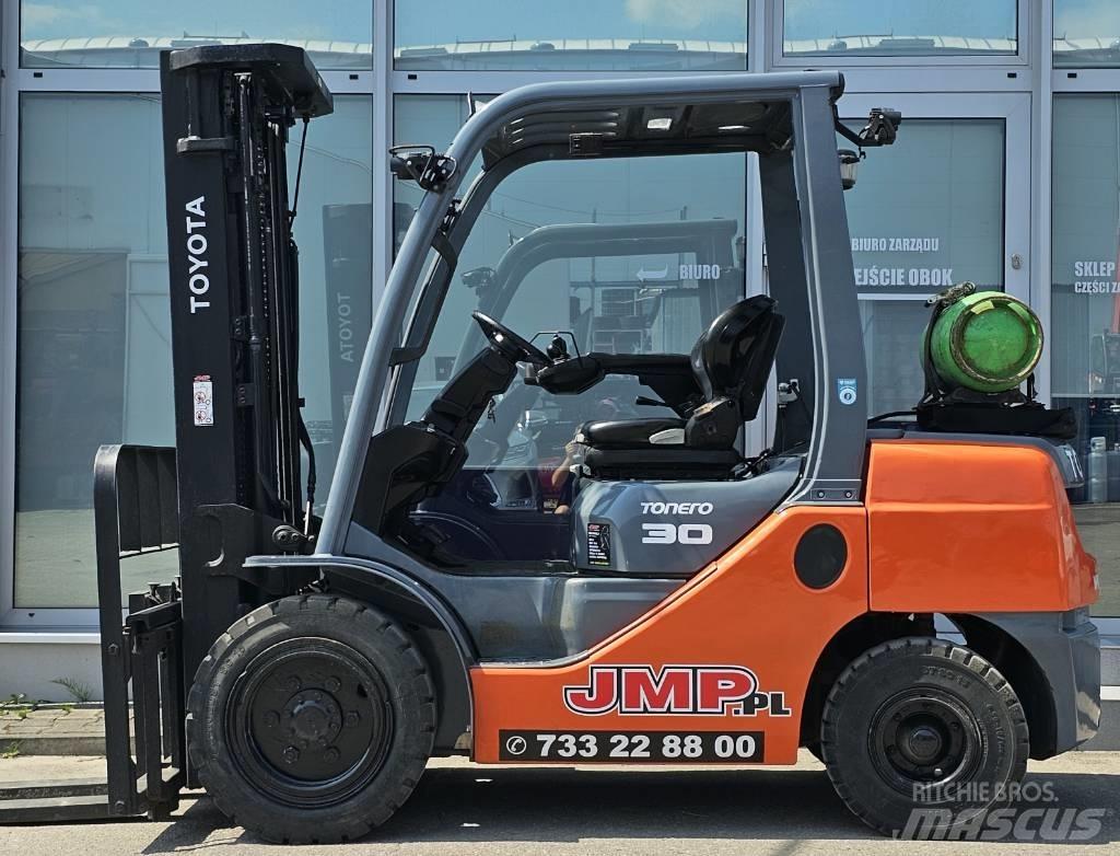 Toyota 8 FG 30 F Empilhadores a gás