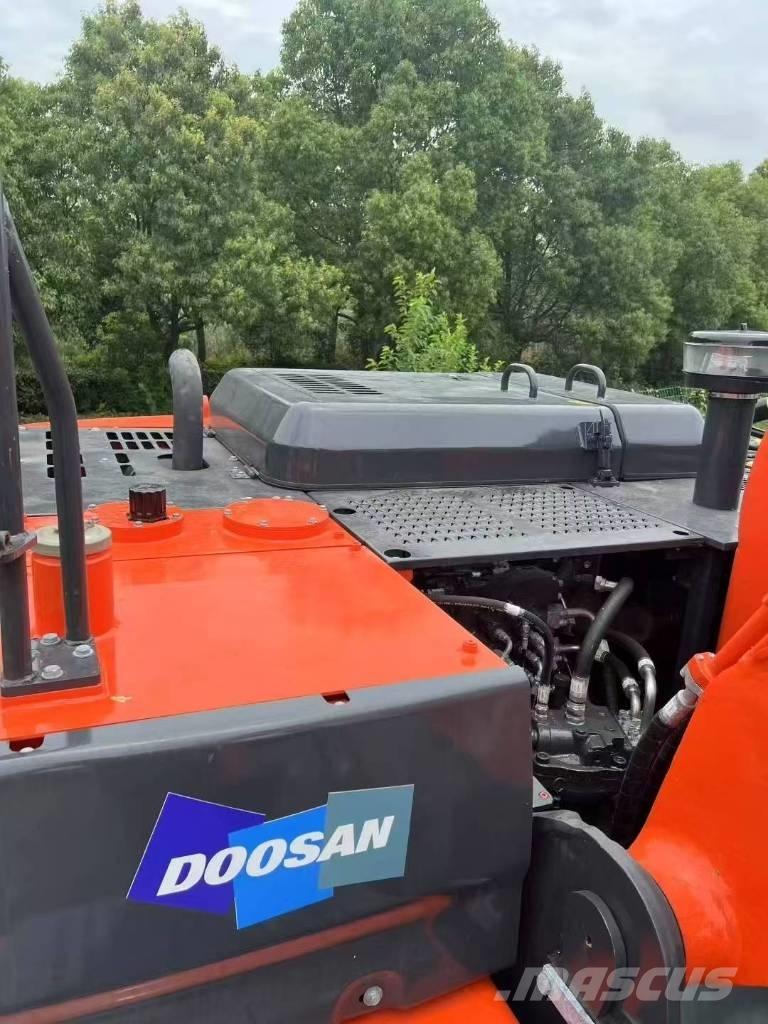 Doosan DX 225LC-9C Escavadoras de rastos