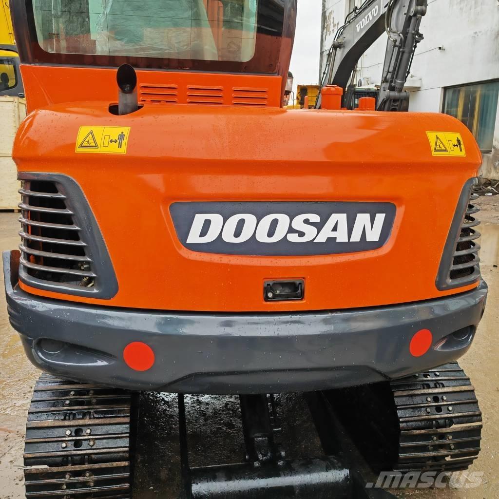 Doosan DX55 Mini Escavadoras <7t