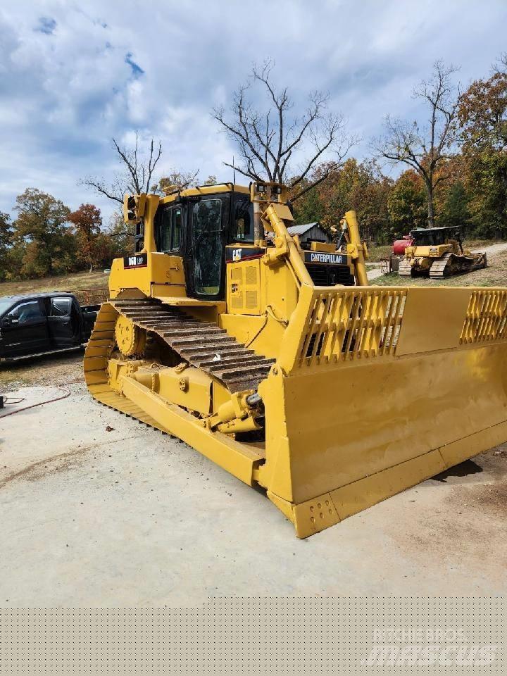CAT D 6 R Dozers - Tratores rastos