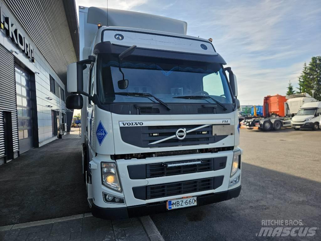 Volvo FM11 Camiões de caixa fechada