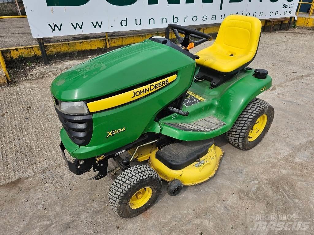 John Deere X 304 Corta-Relvas Riders