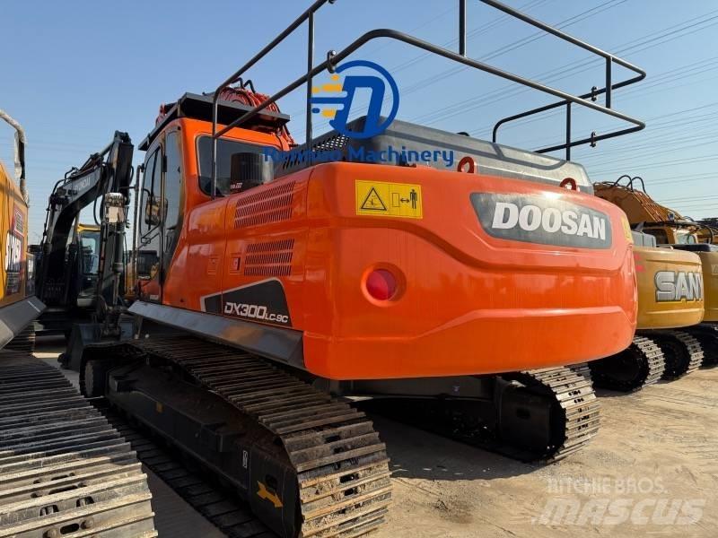 Doosan DX 300LC-9C Escavadoras de rastos