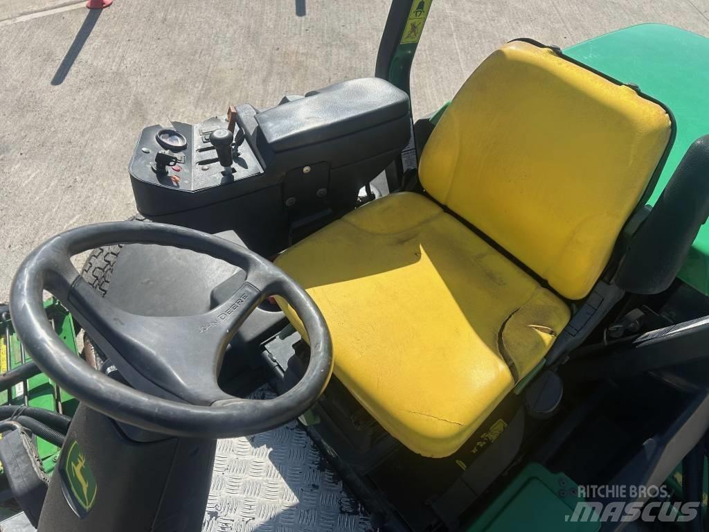 John Deere 3235C Corta-Relvas Fairway