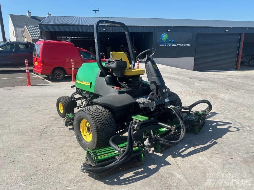 John Deere 3235C Corta-Relvas Fairway