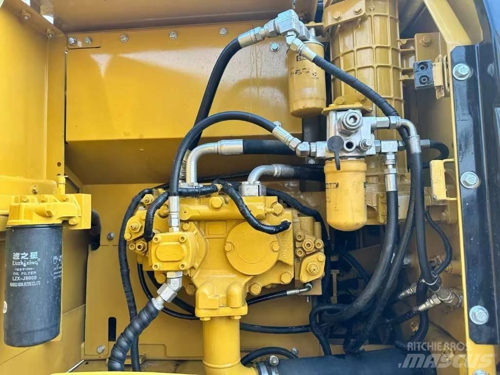 CAT 320 D Escavadoras de rastos