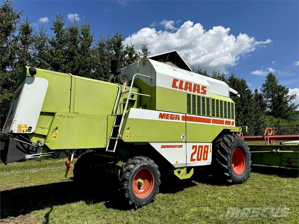 CLAAS Mega 208 Ceifeiras debulhadoras