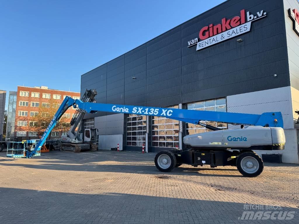 Genie SX 135 XC Elevadores braços Telescópicos