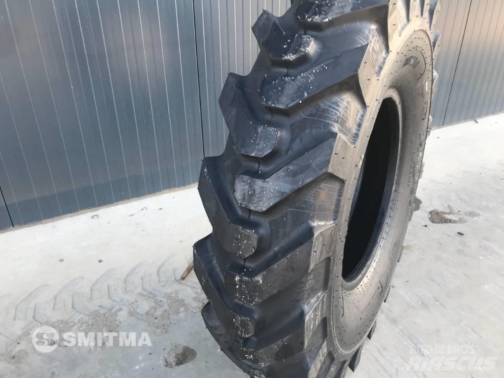 Magna 1400 x 24 Pneus, Rodas e Jantes
