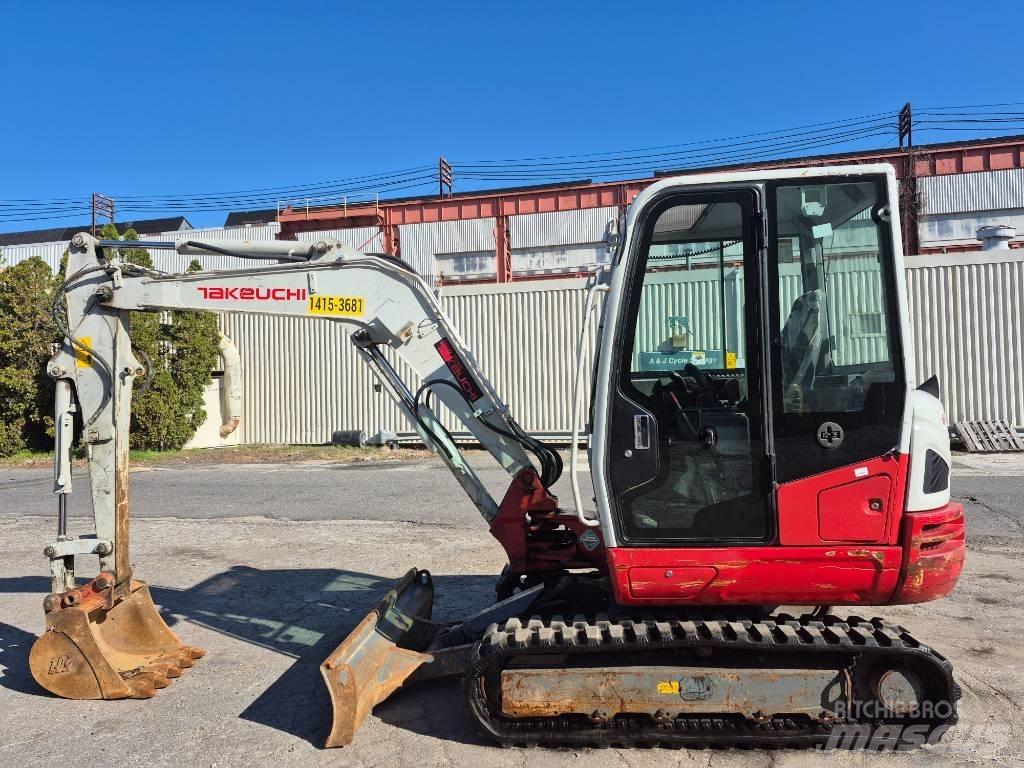 Takeuchi TB 240 Mini Escavadoras <7t