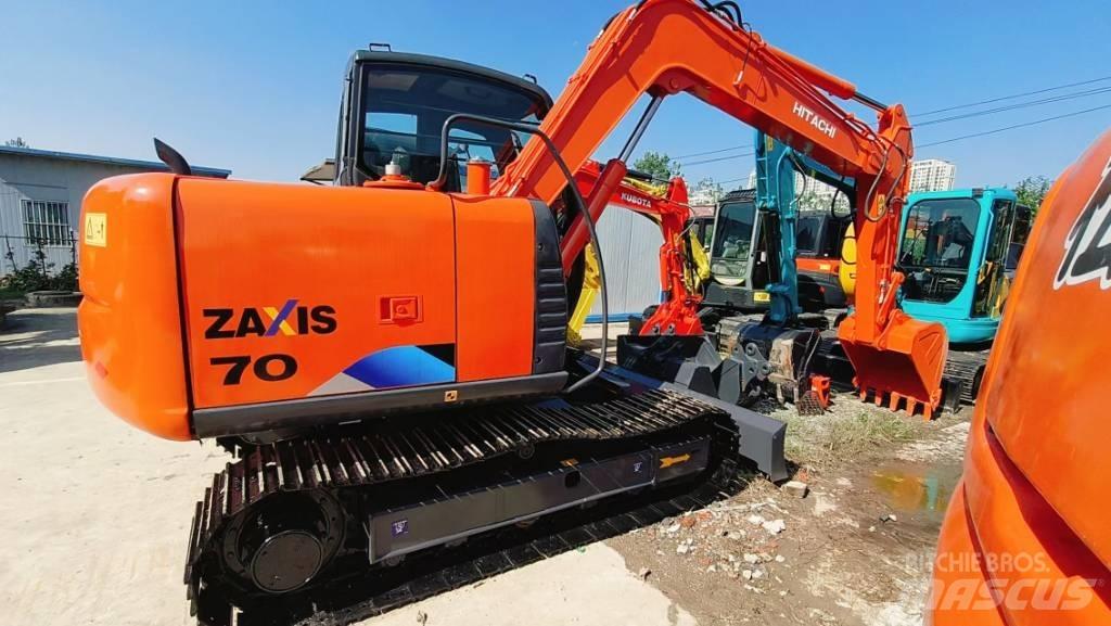 Hitachi ZX 70 Mini Escavadoras <7t