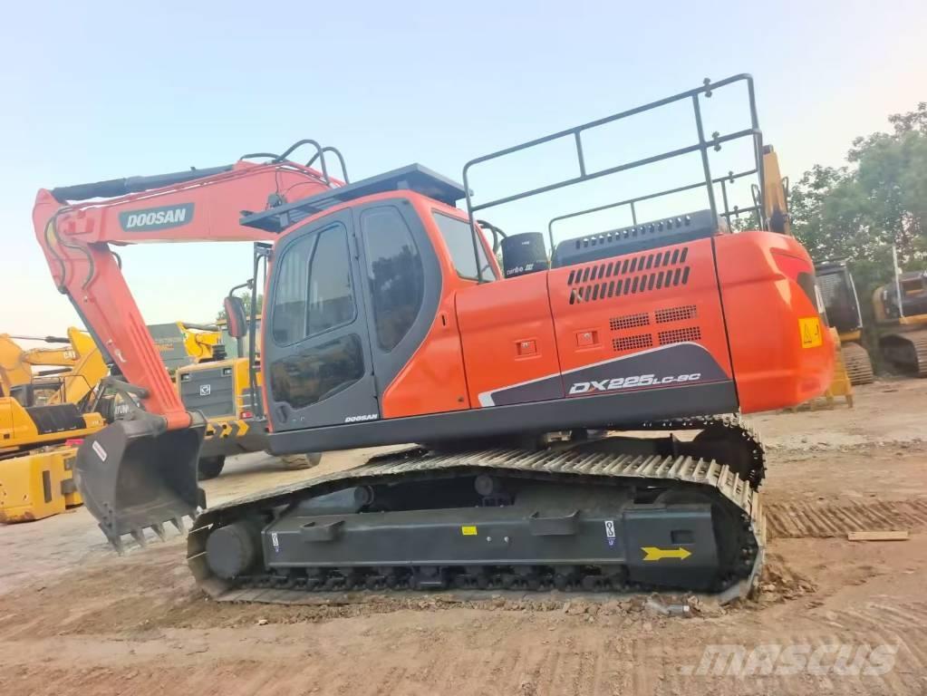 Doosan DX 225 LC Escavadoras de rastos