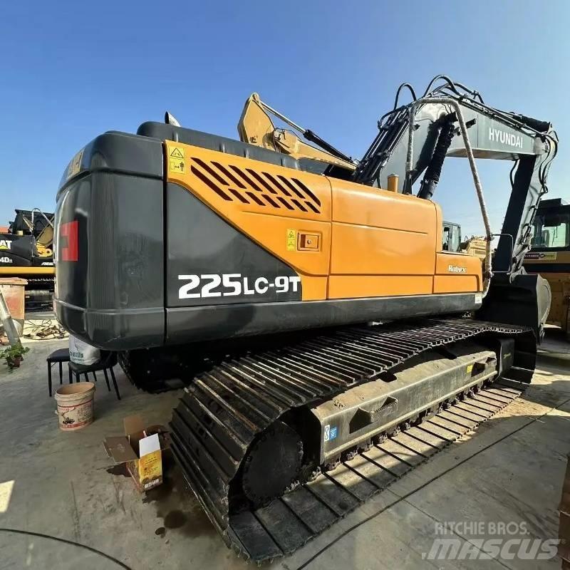 Hyundai R225 Escavadoras de rastos